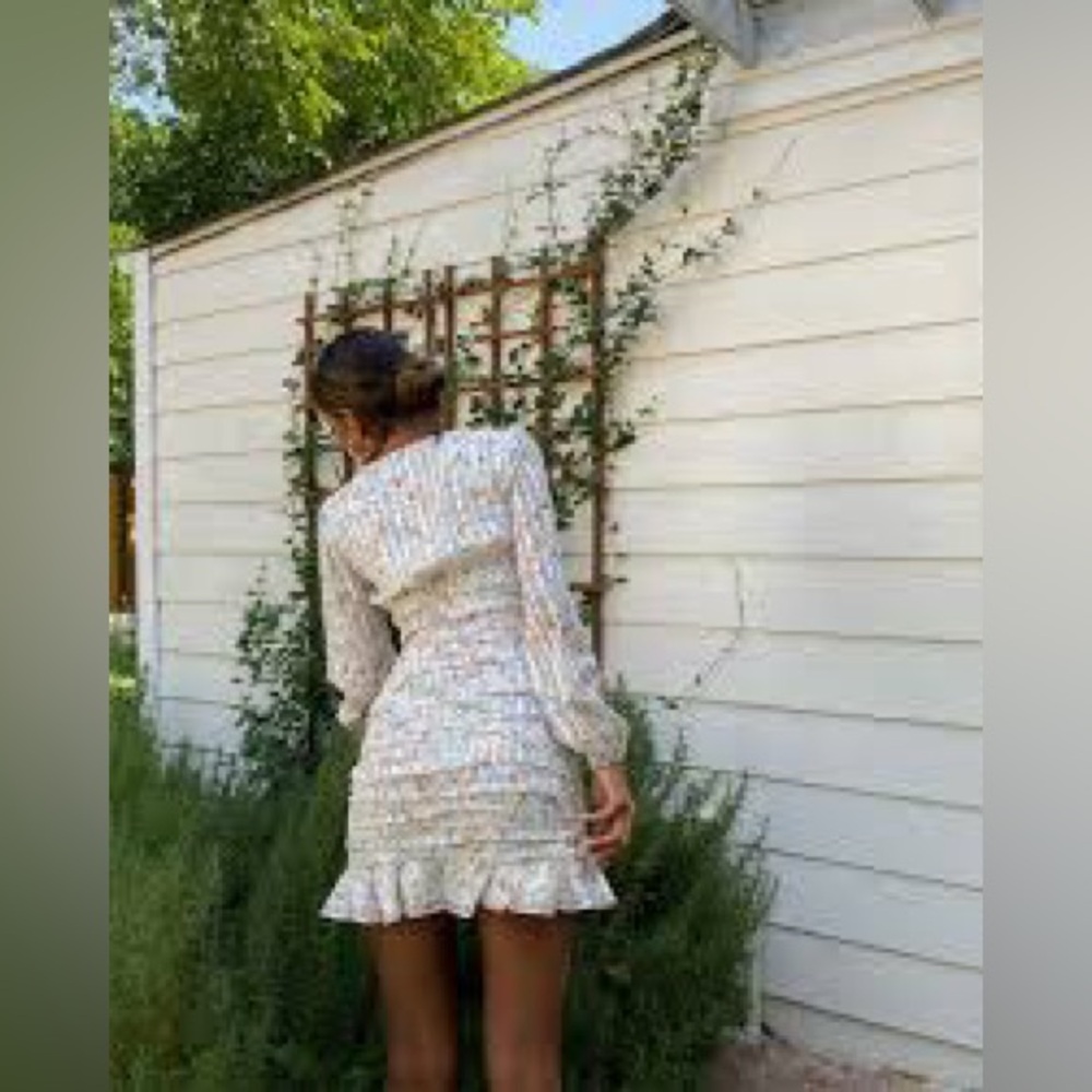 East Order White Floral Print Ruched Long Sleeve Mini Dress